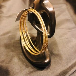✨✨Nordstrom Gold Bangle Bracelet Set (5)✨✨ 🎁NWT🎁